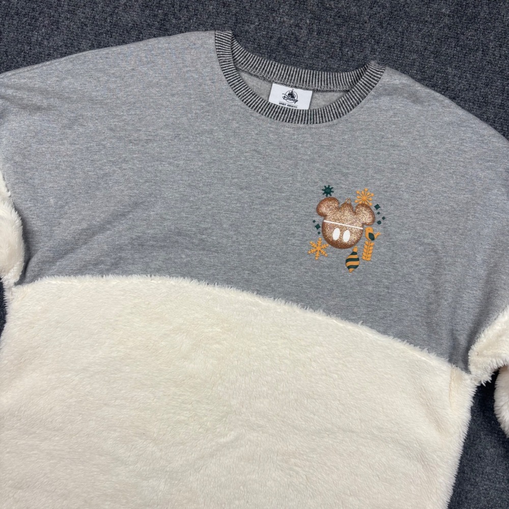 Disney Spirit Jersey Women S Gray White Sherpa Fleece Mickey Gingerbread Holiday